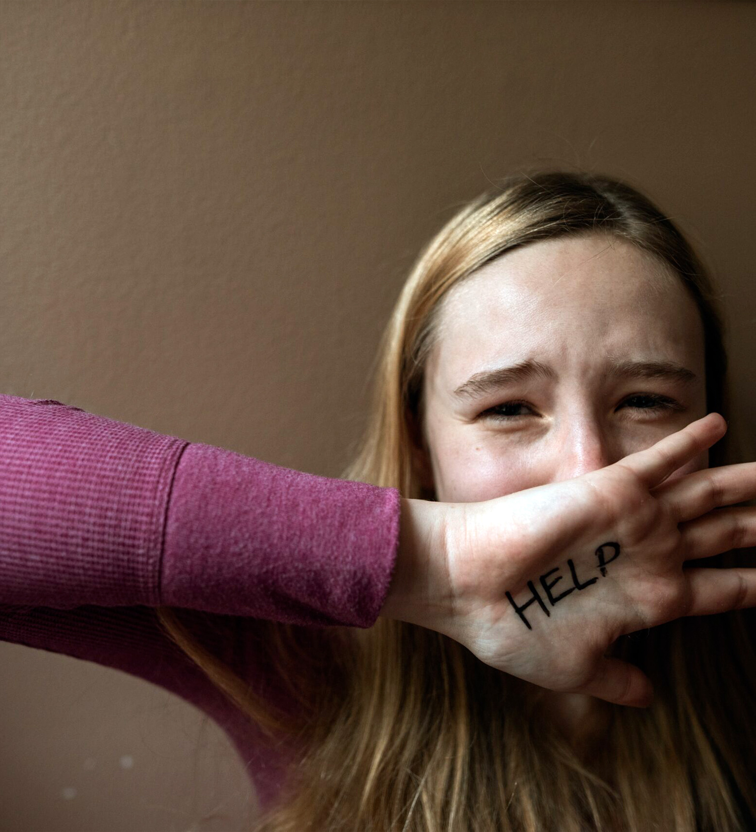 Defensa legal para menores víctimas de abuso y agresión sexual.